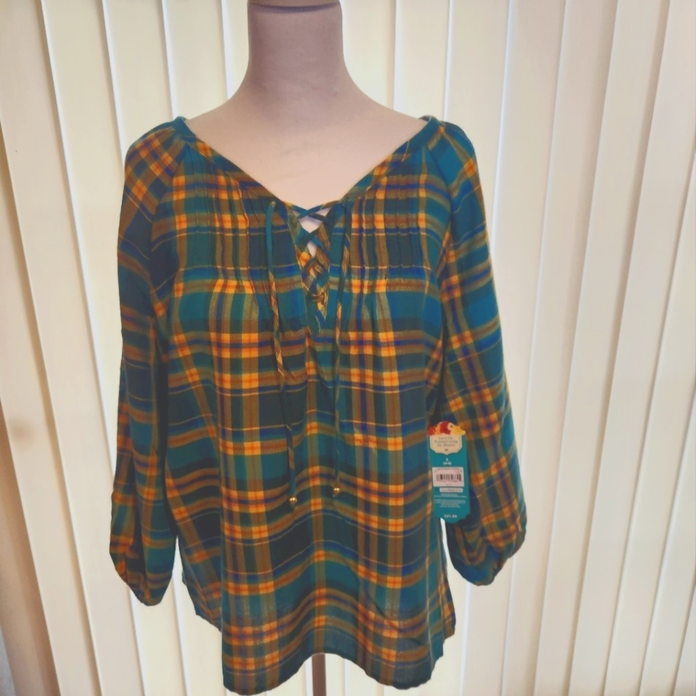 Pioneer Woman Lace Up Blouse